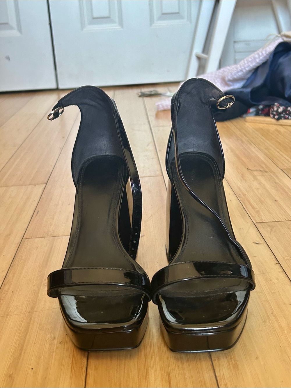 Circus by Sam Edelman Black Patent Platform Ankle-Strap heels